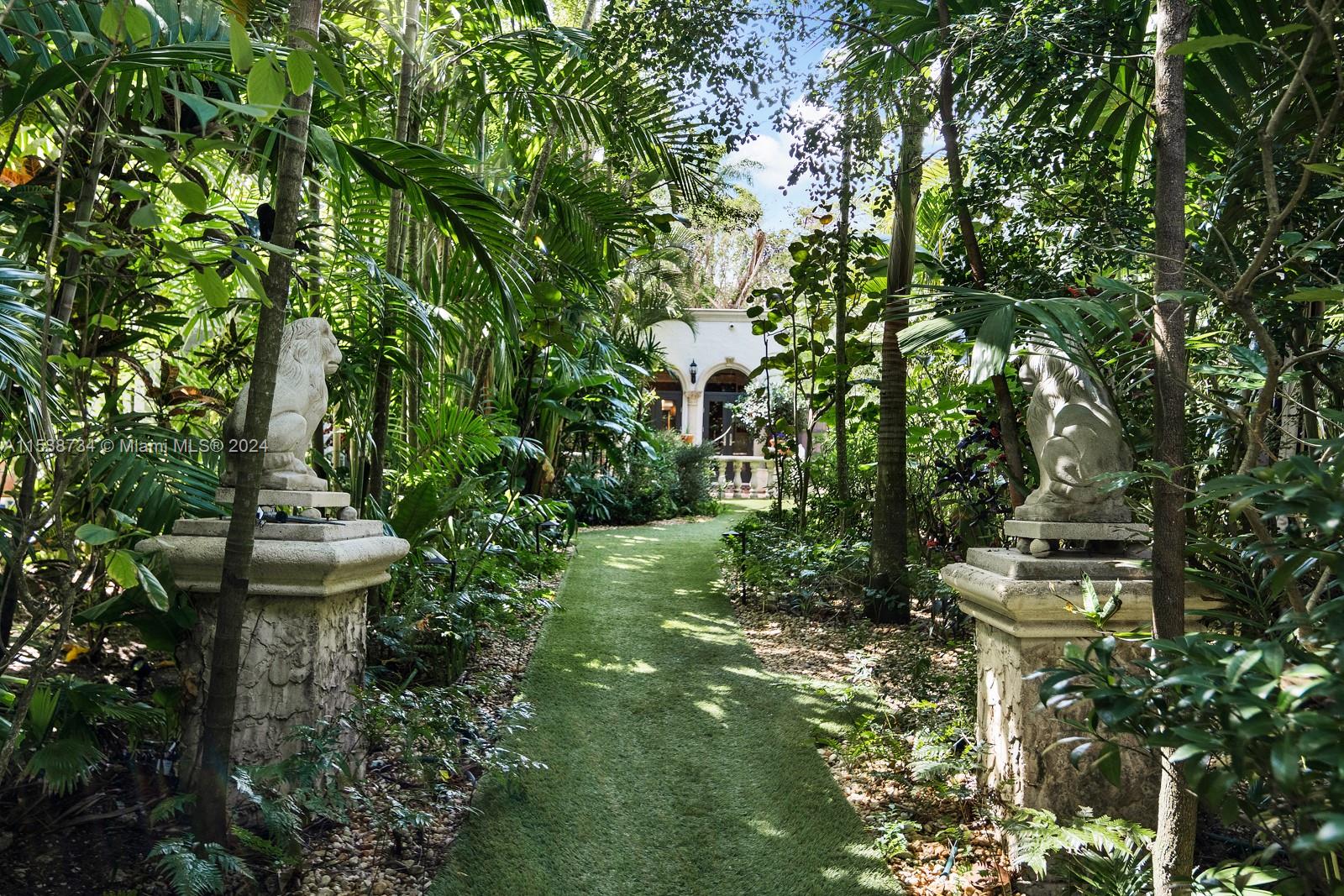 COCONUT GROVE PK 2ND AMD - Residential