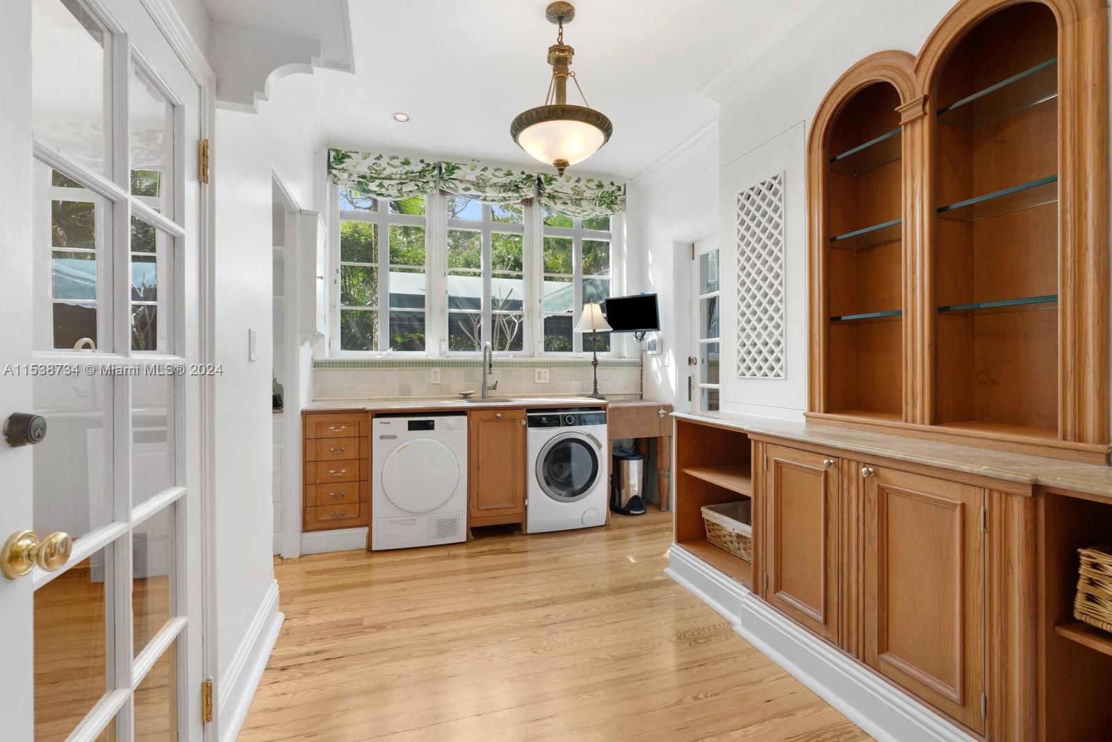 COCONUT GROVE PK 2ND AMD - Residential