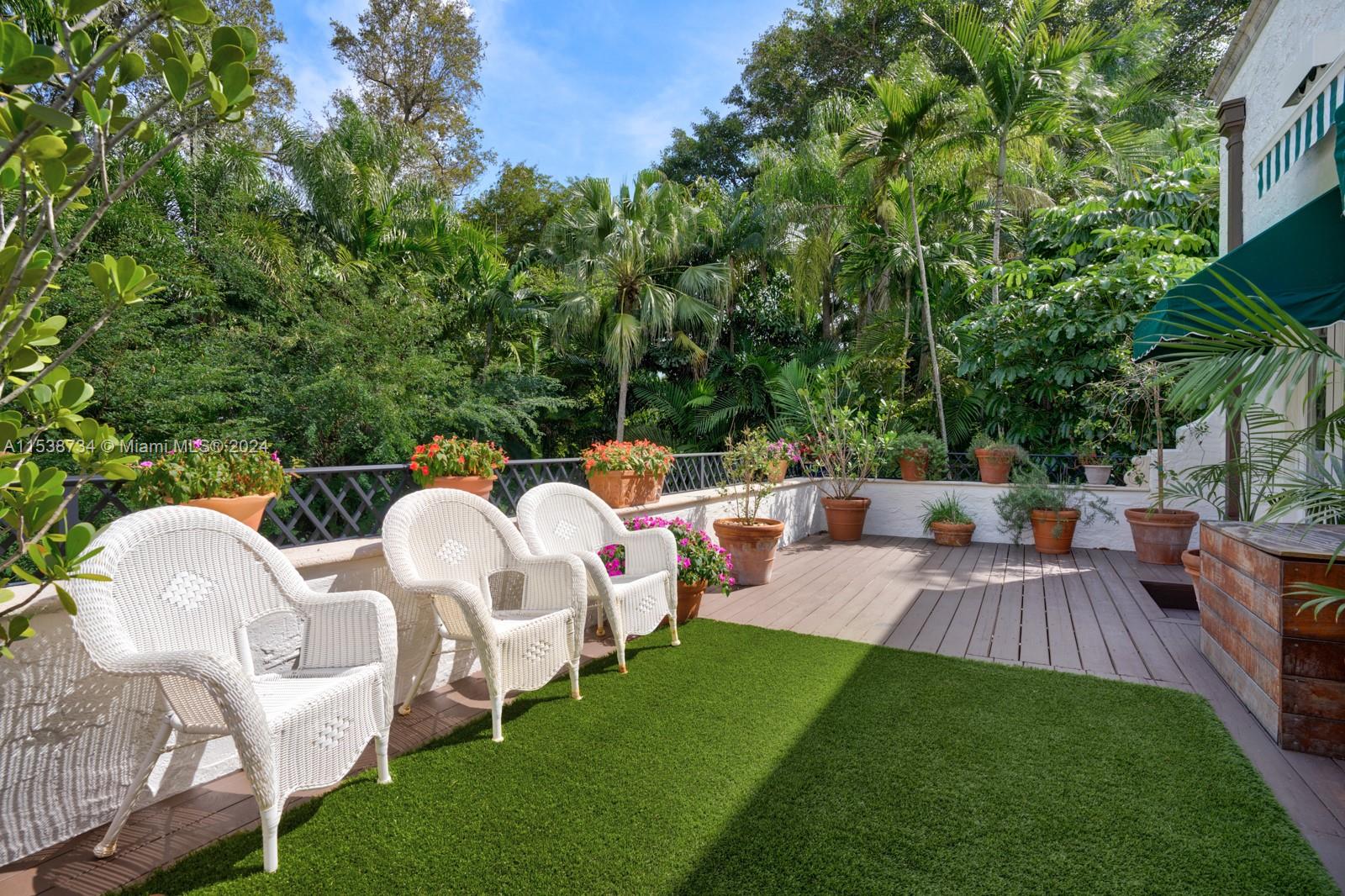 COCONUT GROVE PK 2ND AMD - Residential