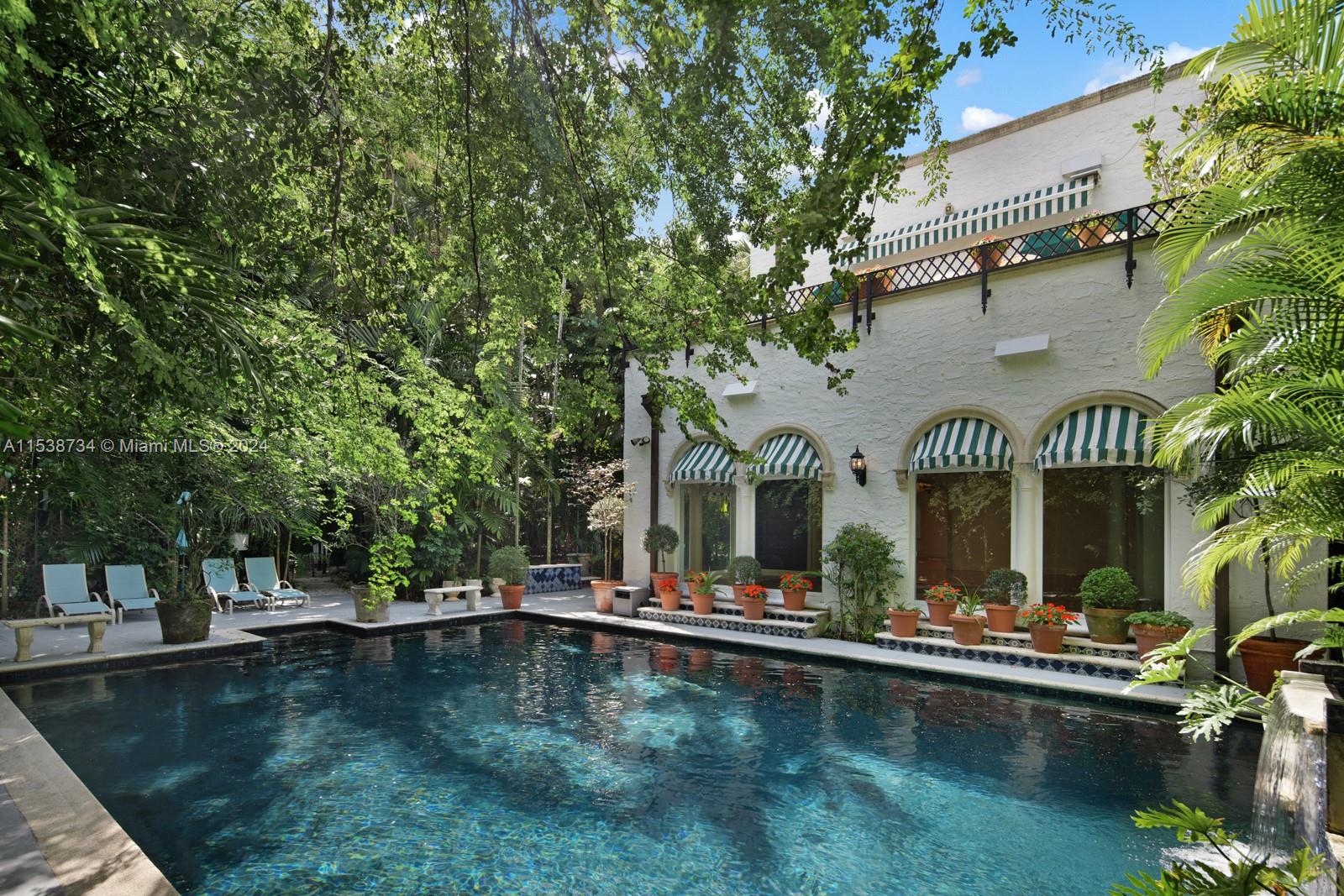 COCONUT GROVE PK 2ND AMD - Residential