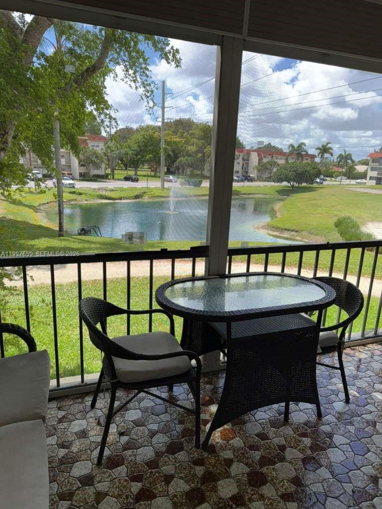 HOLLYBROOK GOLF AND - Residential Lease