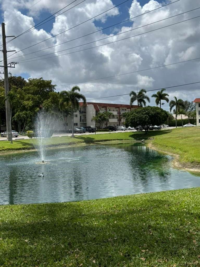 HOLLYBROOK GOLF AND - Residential Lease