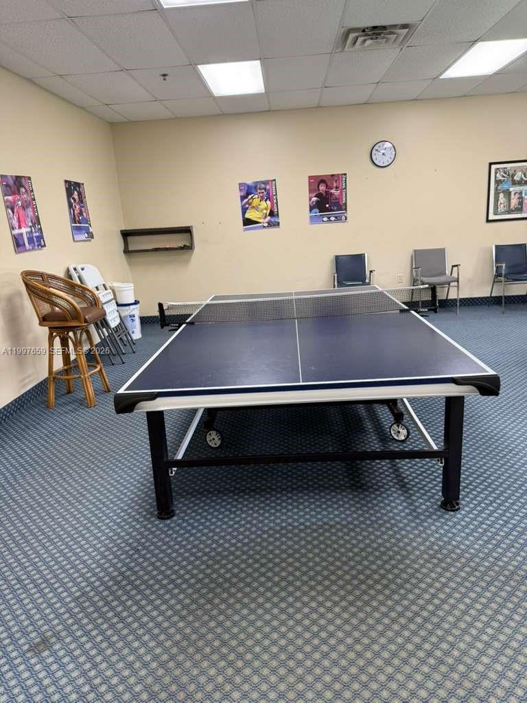 HOLLYBROOK GOLF AND - Residential Lease