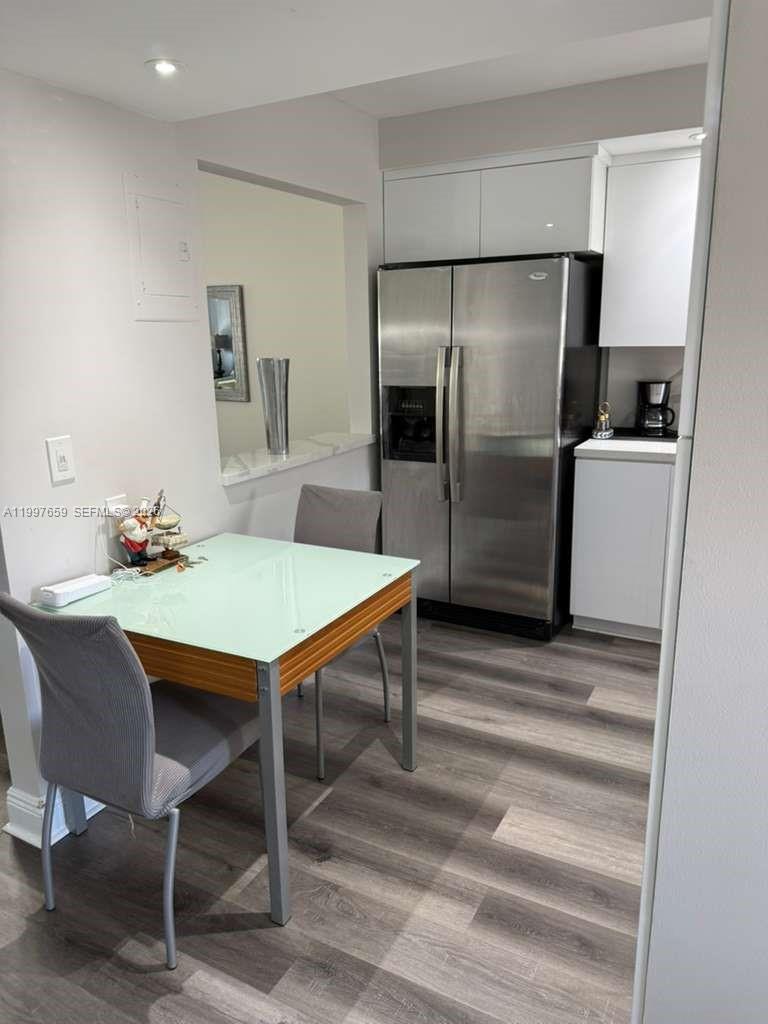 HOLLYBROOK GOLF AND - Residential Lease