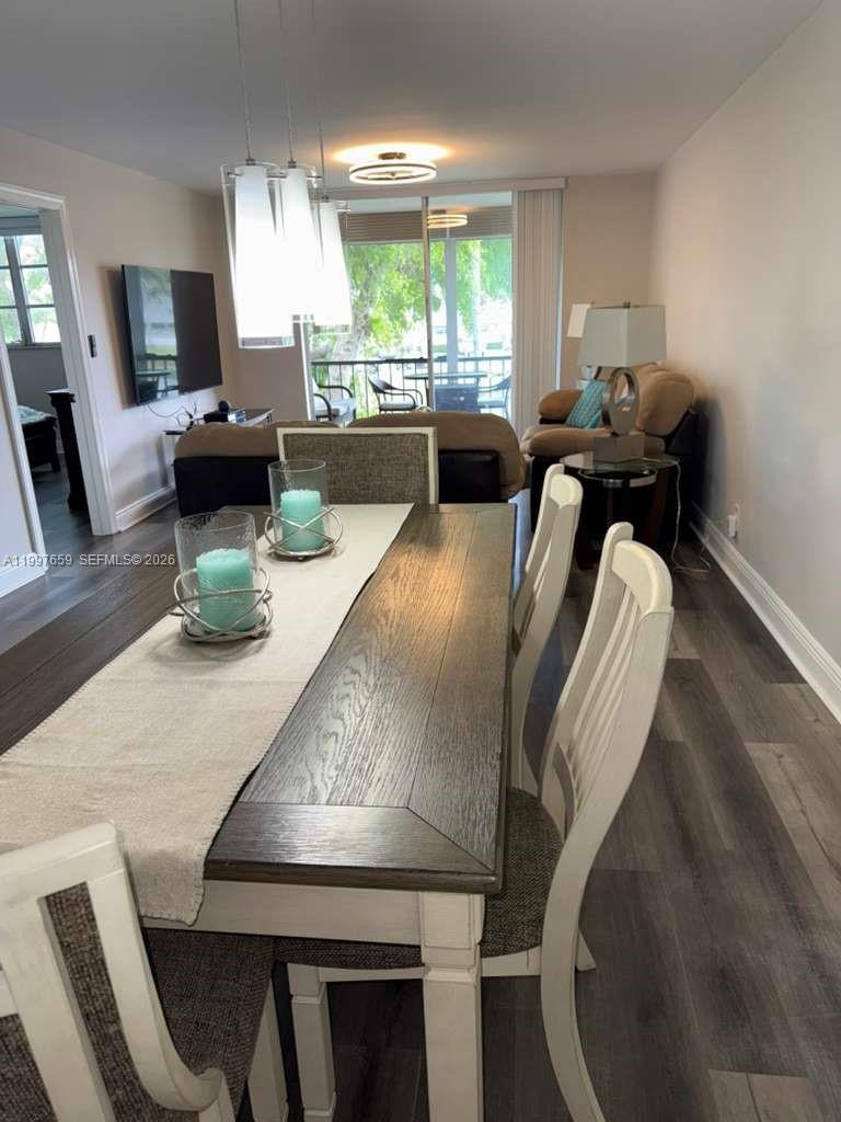 HOLLYBROOK GOLF AND - Residential Lease