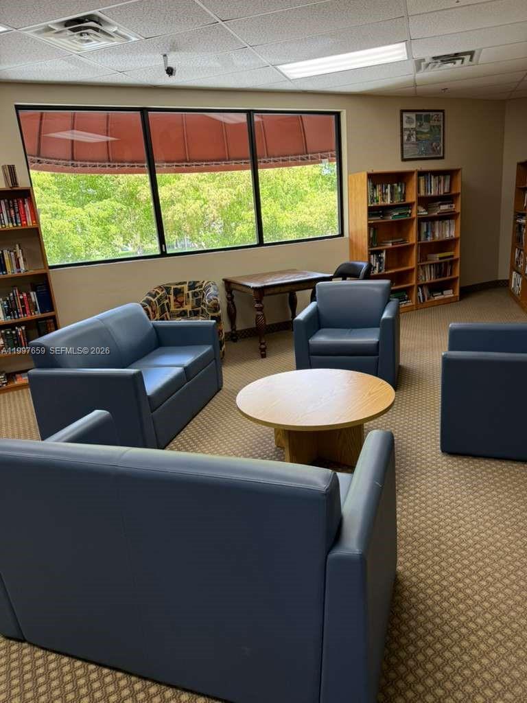 HOLLYBROOK GOLF AND - Residential Lease