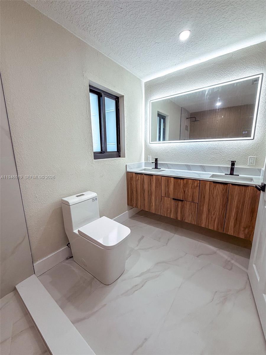 LAKE MANGO SHORES - Residential