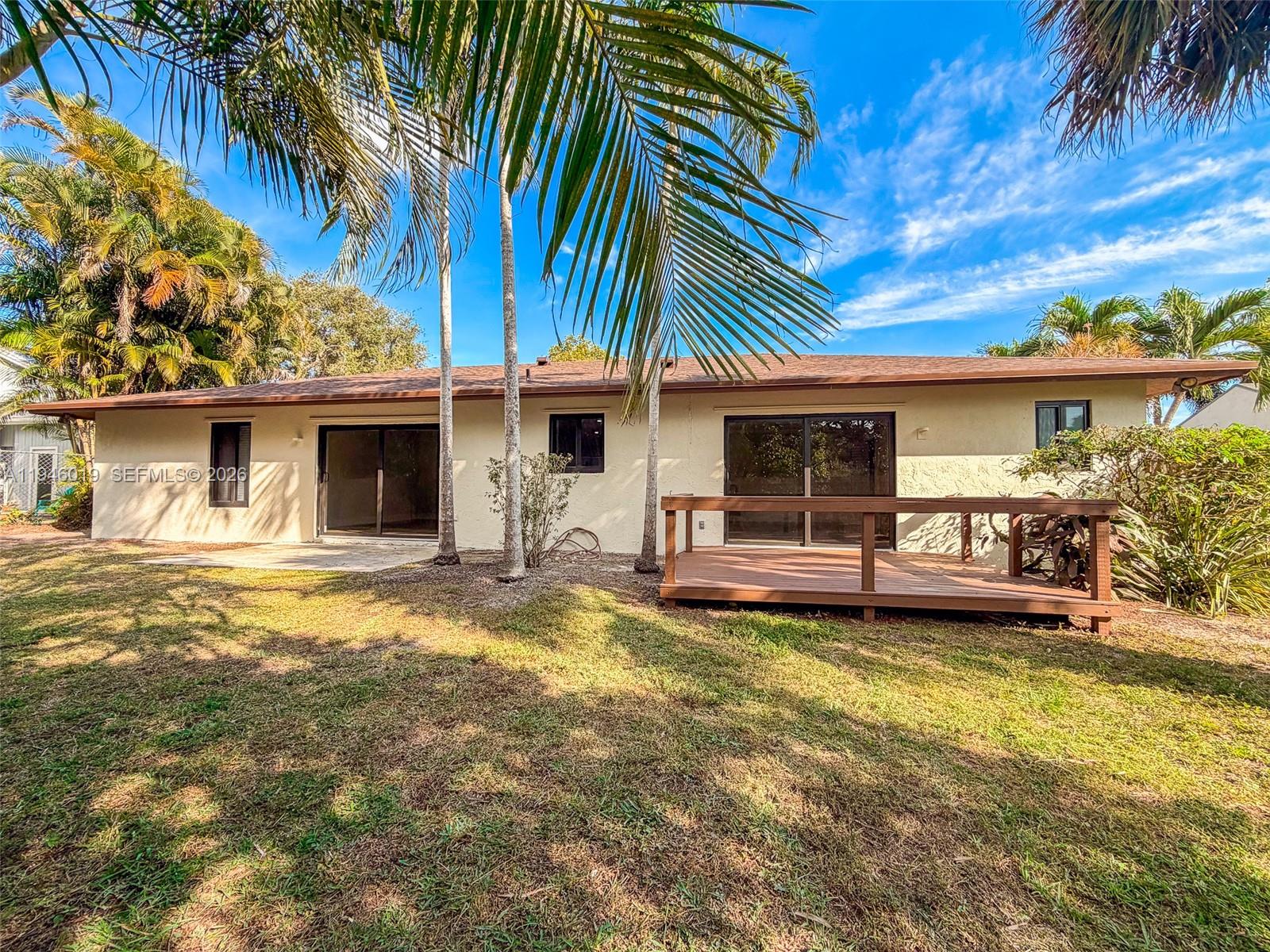 LAKE MANGO SHORES - Residential