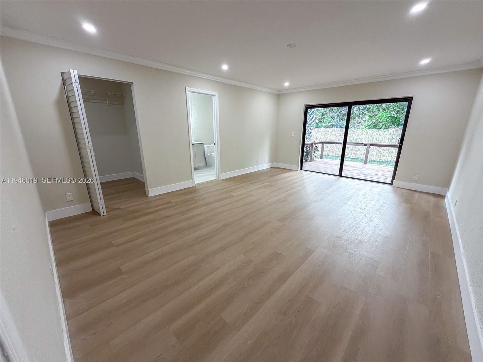 LAKE MANGO SHORES - Residential