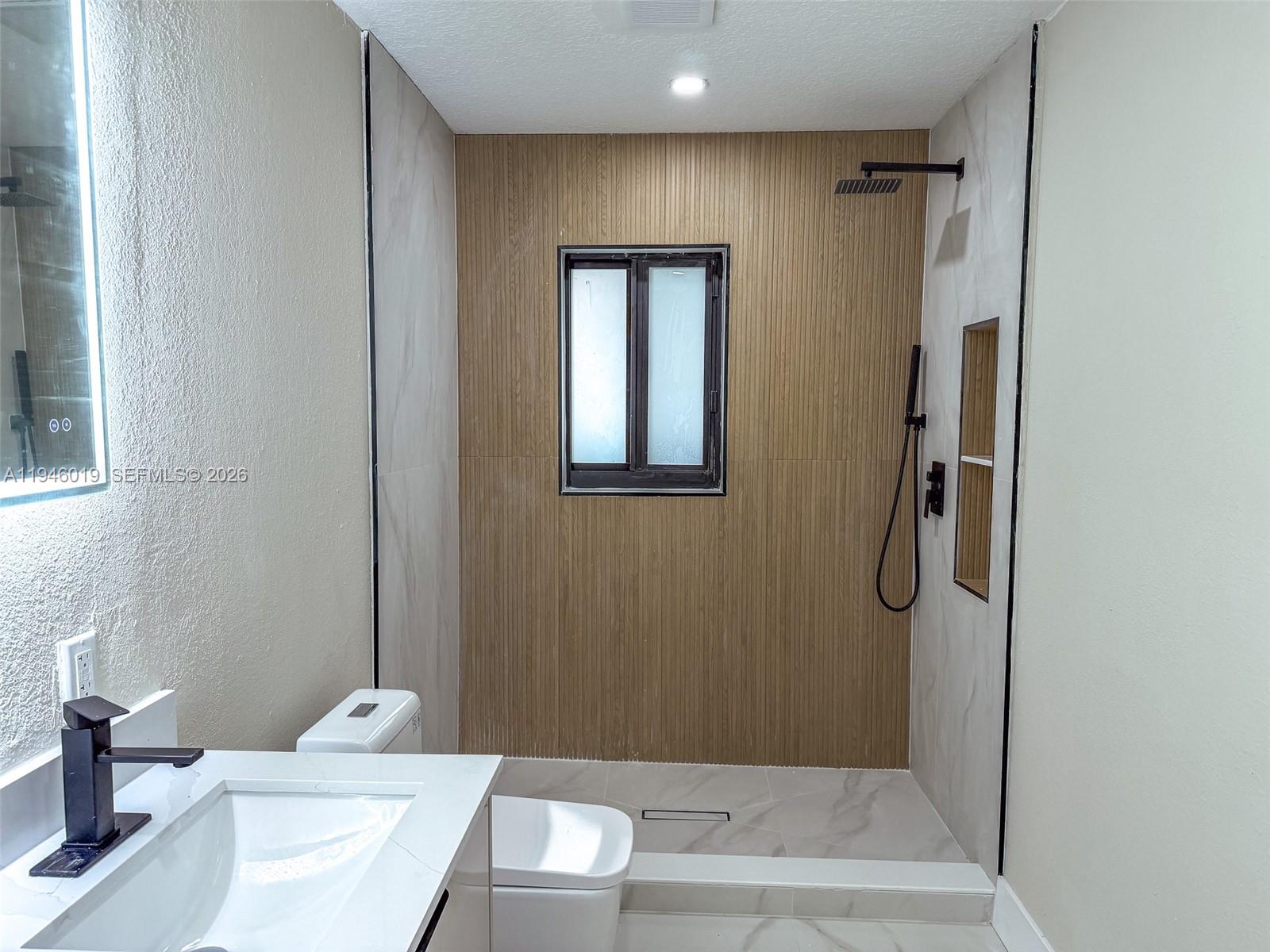 LAKE MANGO SHORES - Residential