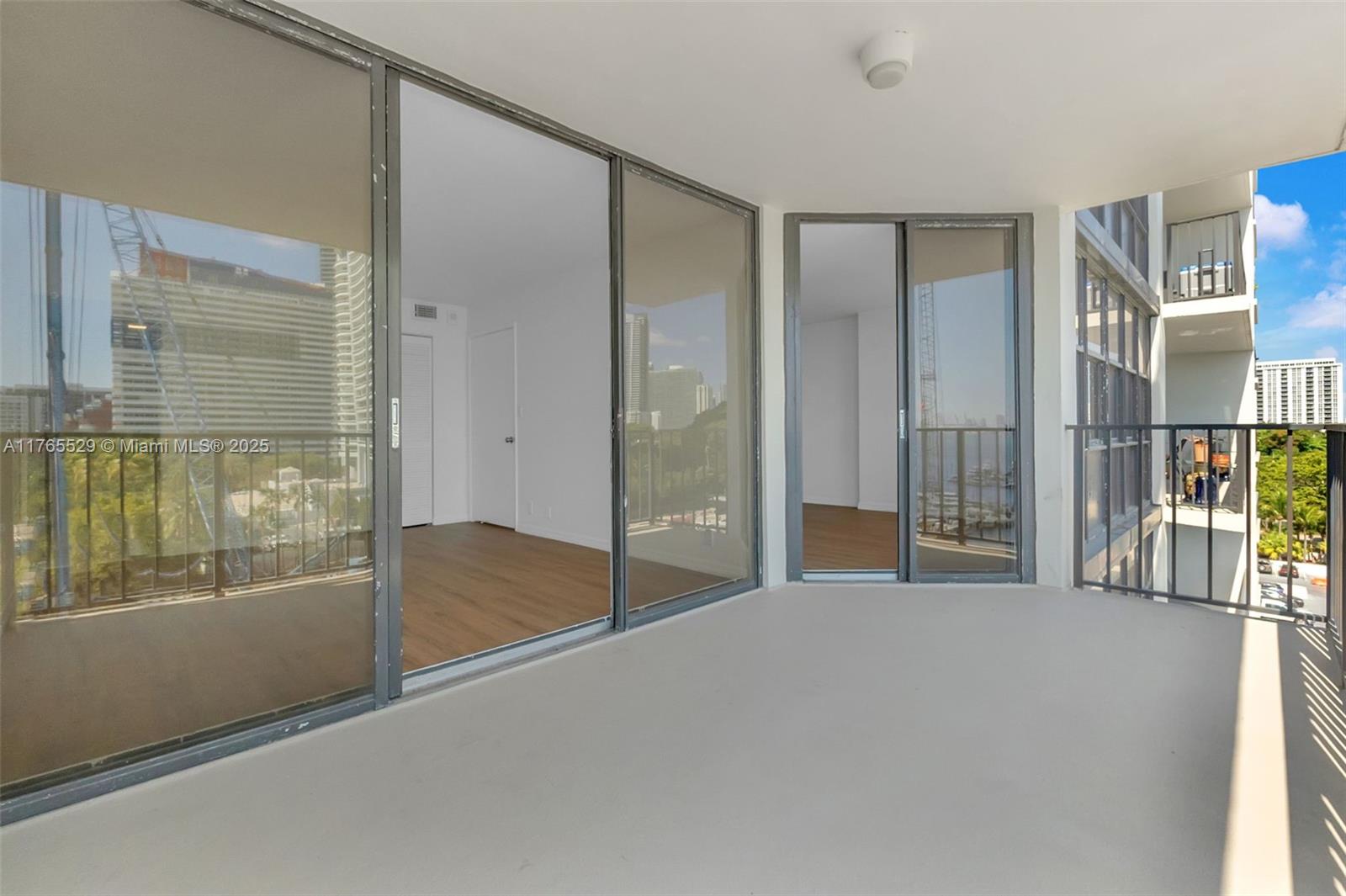 BRICKELL PLACE CONDO - Residential Lease