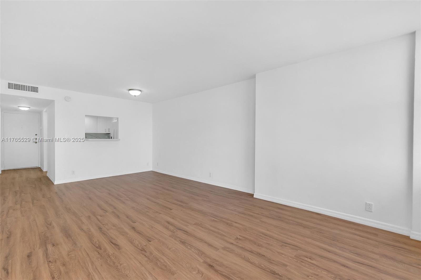 BRICKELL PLACE CONDO - Residential Lease