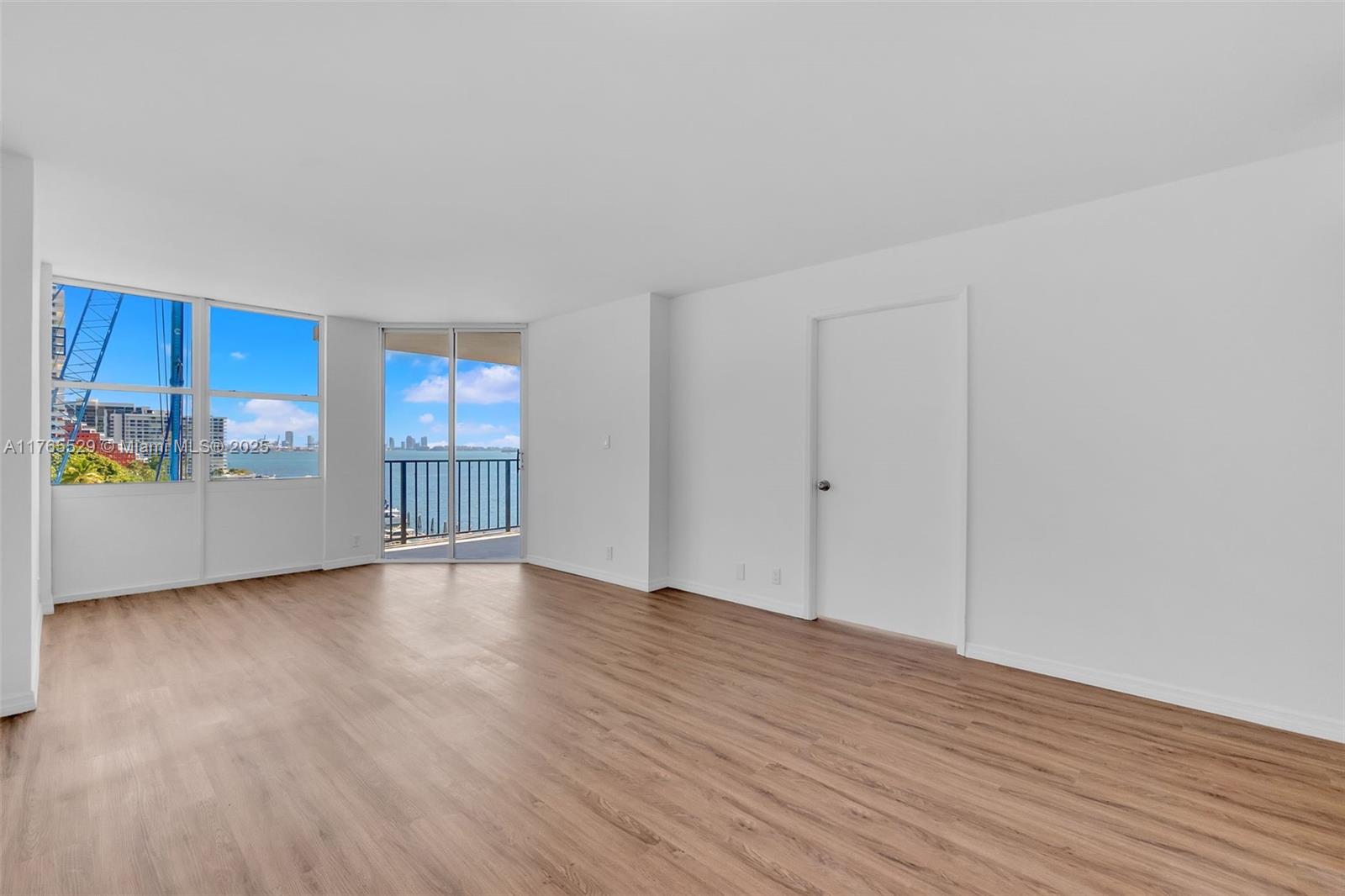 BRICKELL PLACE CONDO - Residential Lease