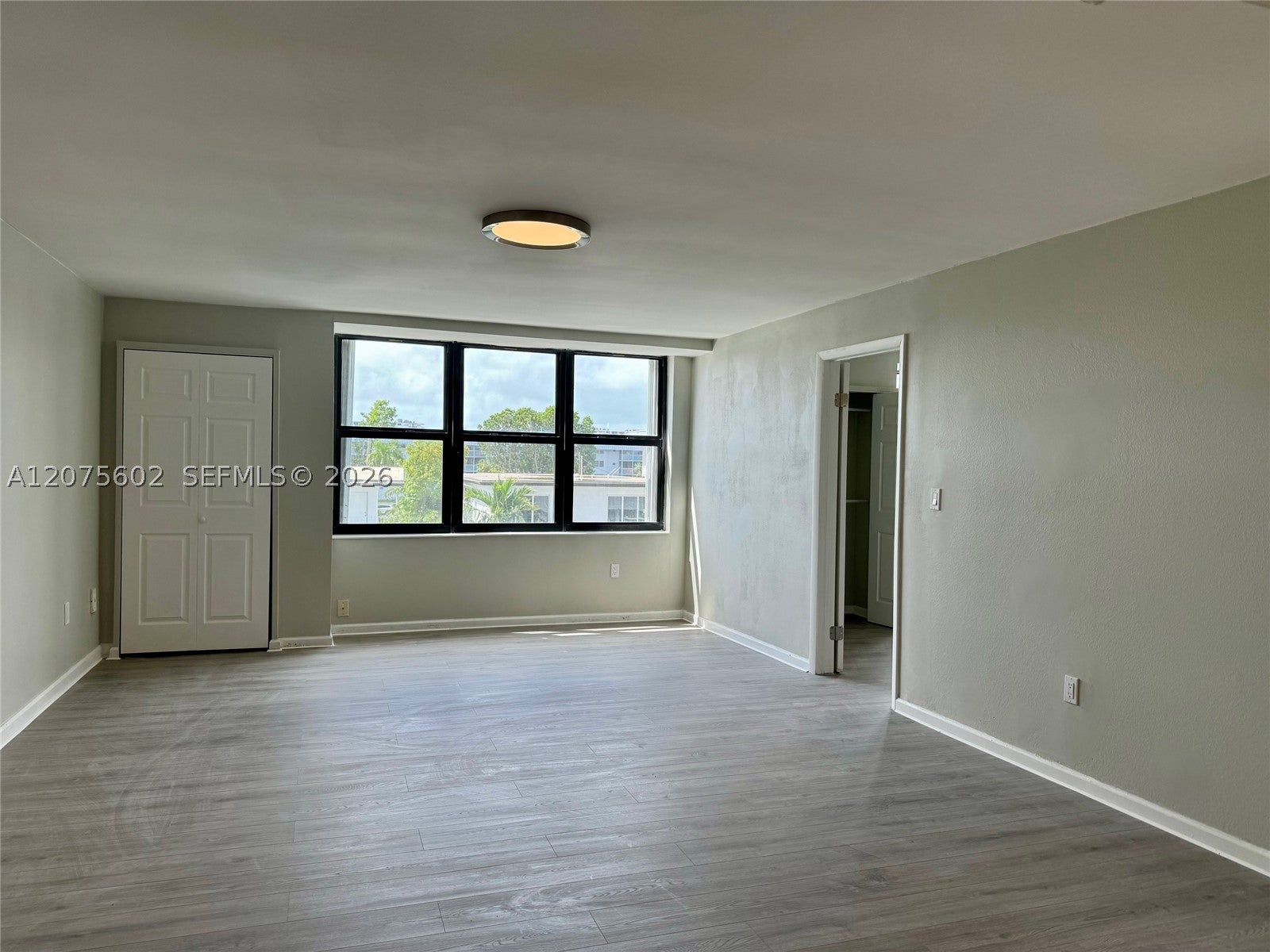 3702 NE 171st St 15