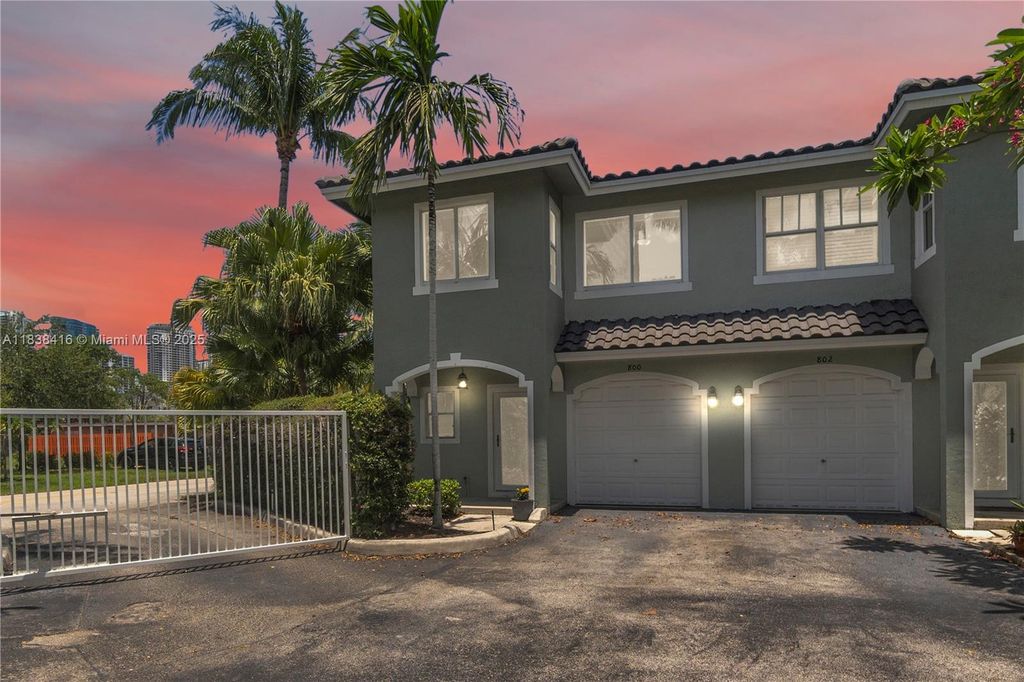 Photo of 800 SW 4th Ave, Fort Lauderdale, FL 33315 (MLS # A11838416)