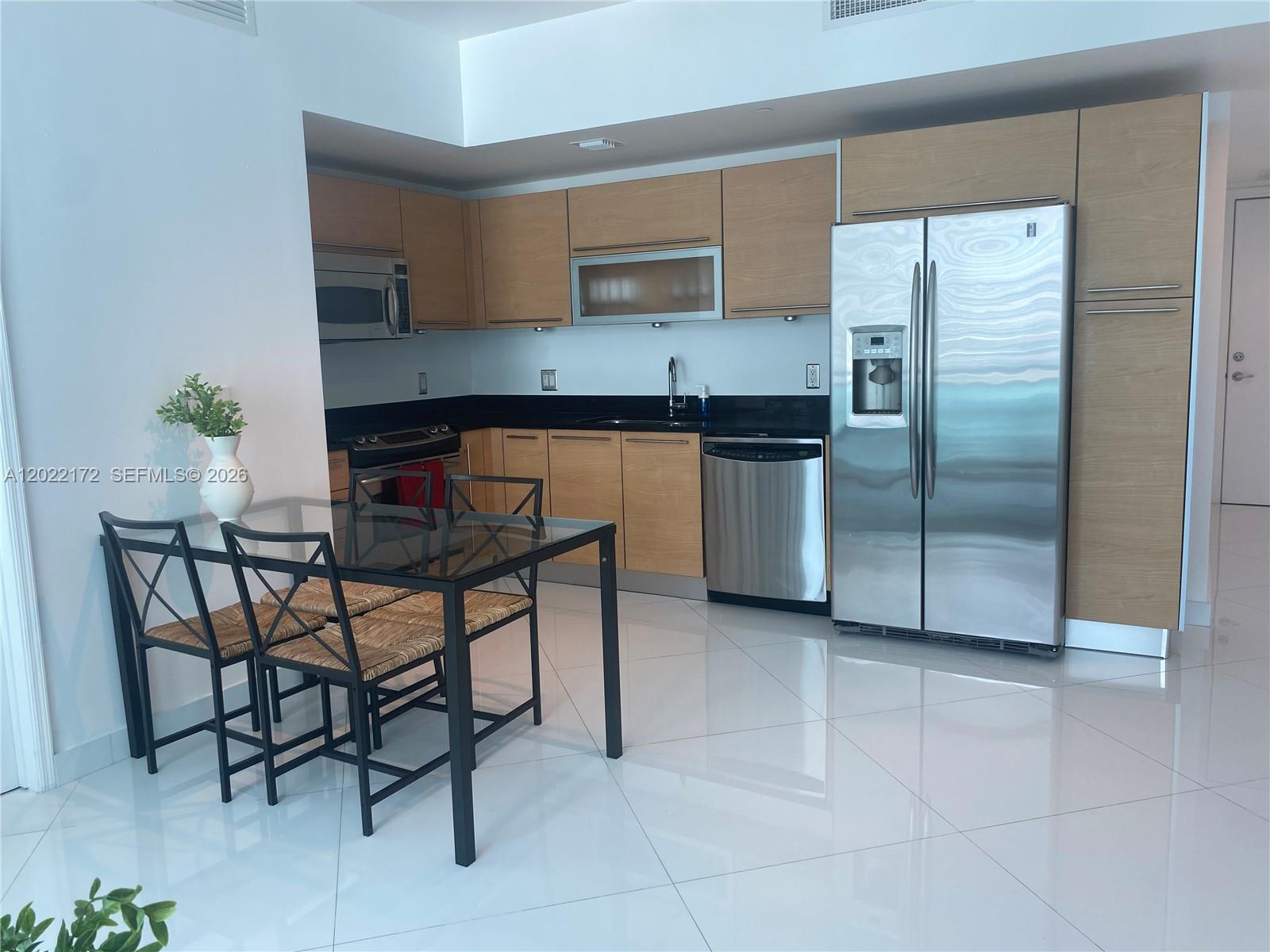 THE PLAZA 851 BRICKELL CO - Residential