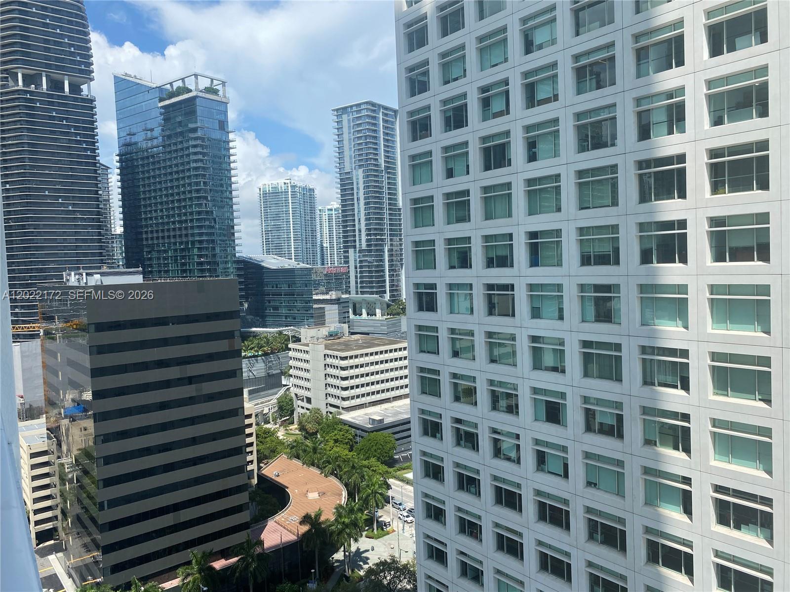 THE PLAZA 851 BRICKELL CO - Residential