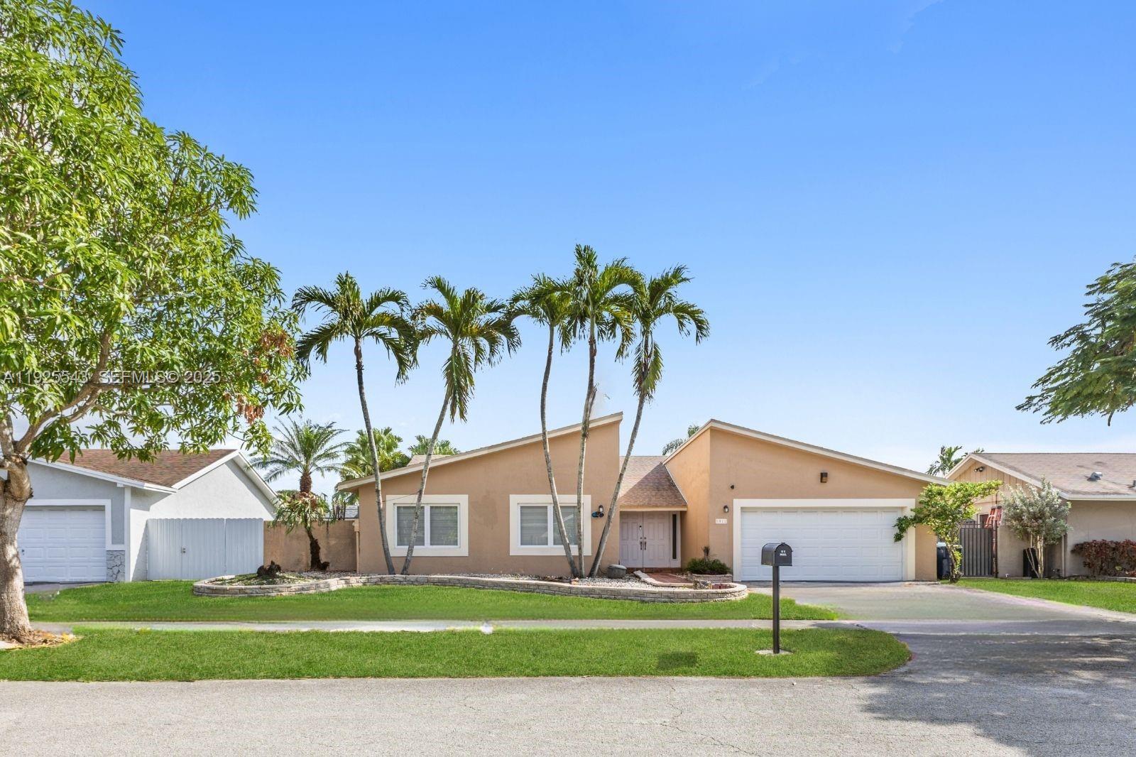 CALUSA CLUB ESTATES 3RD A - Residential