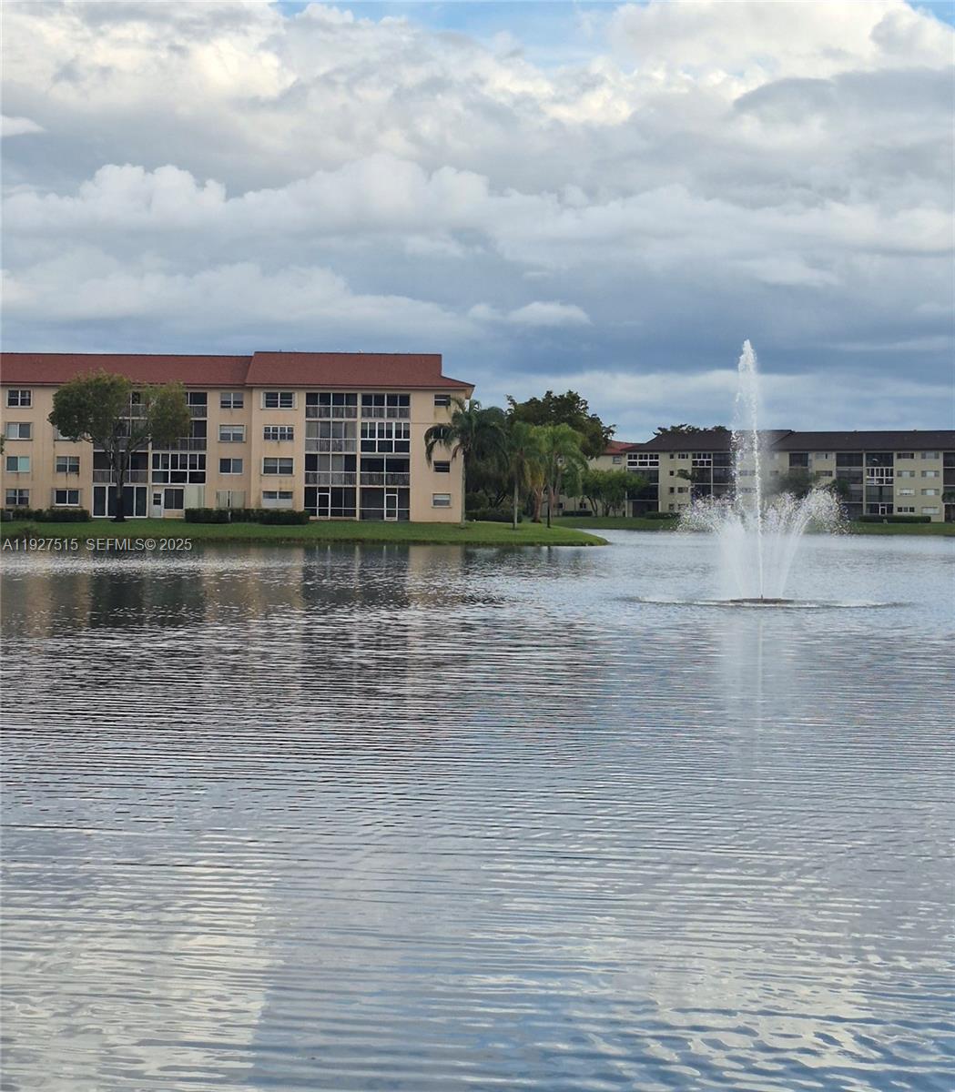 CAMBRIDGE AT CENTURY - Residential