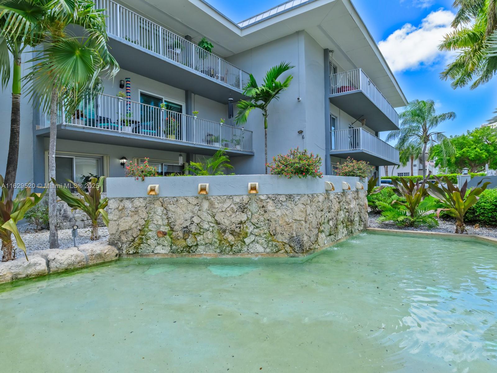 SILVER PALMS AT DADELAND - Residential