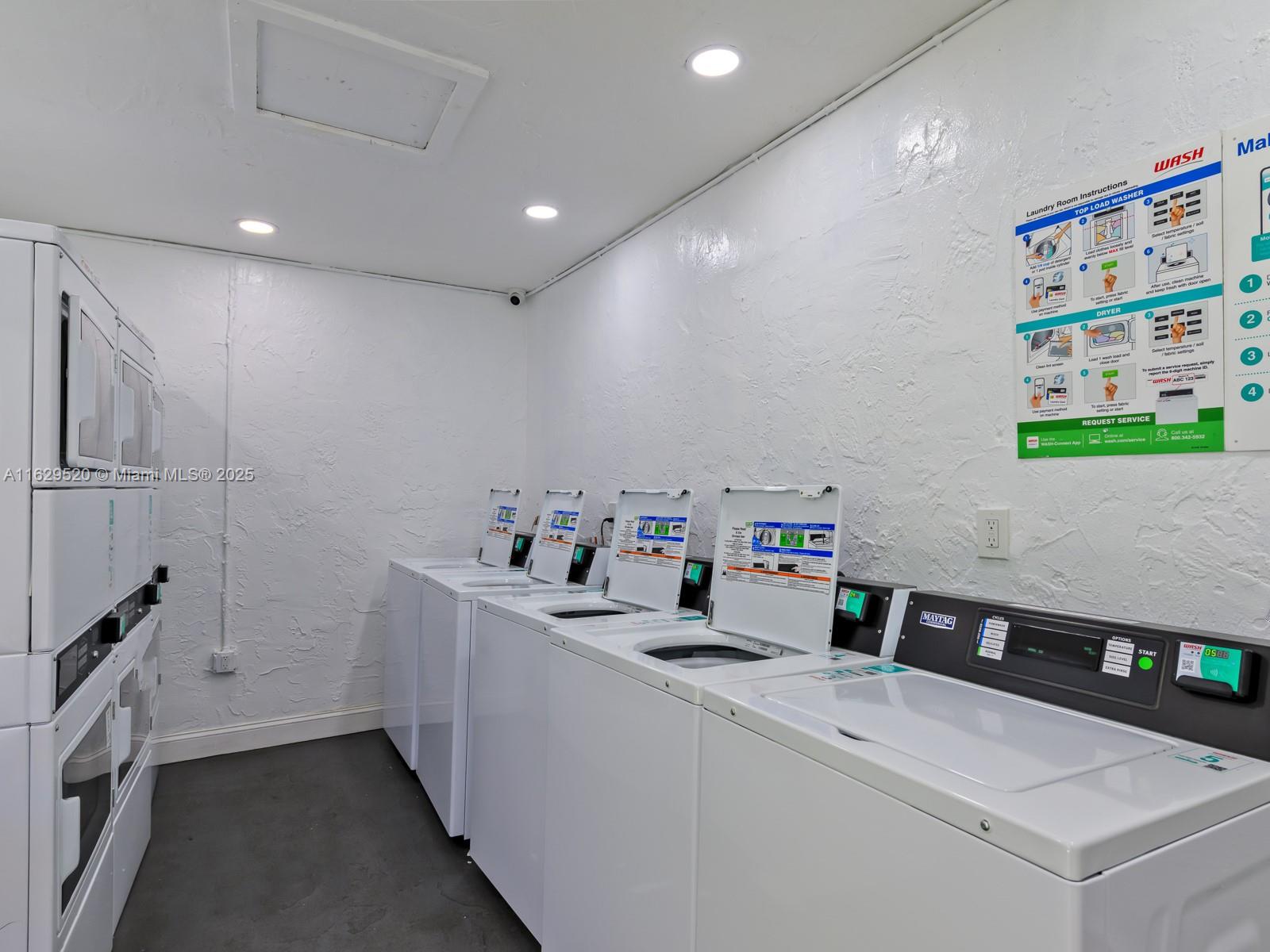 SILVER PALMS AT DADELAND - Residential