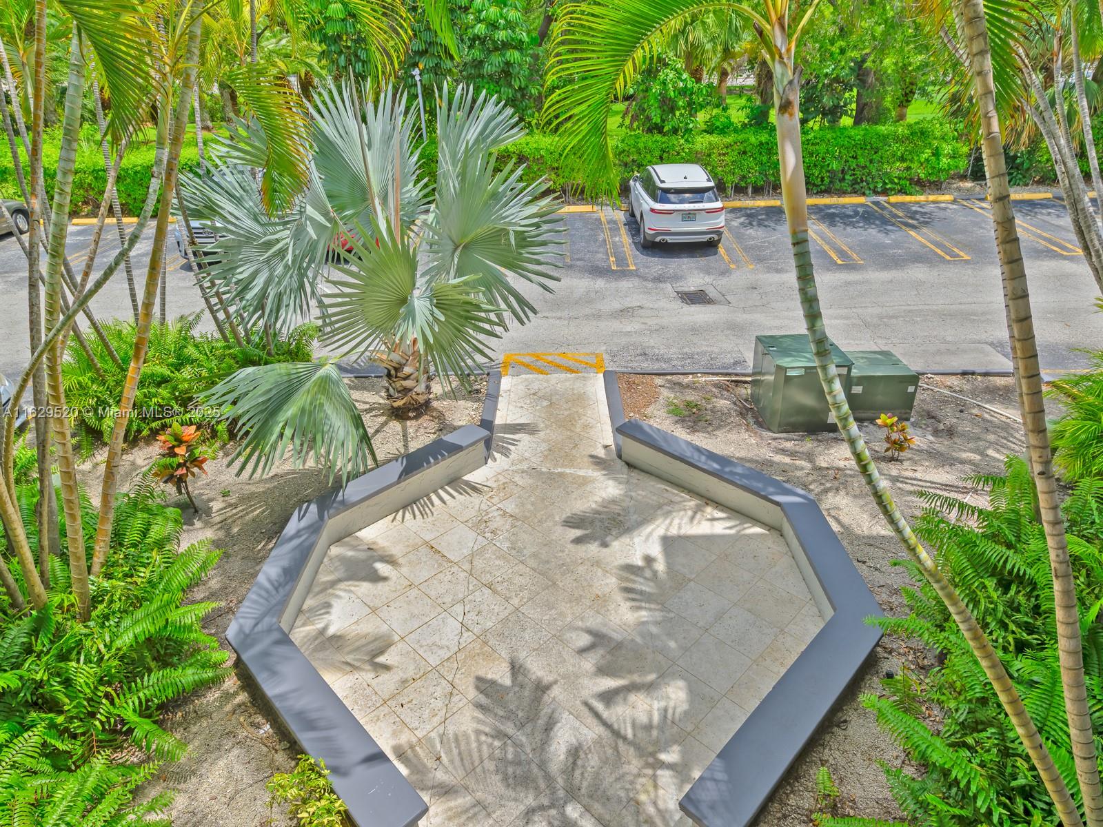 SILVER PALMS AT DADELAND - Residential