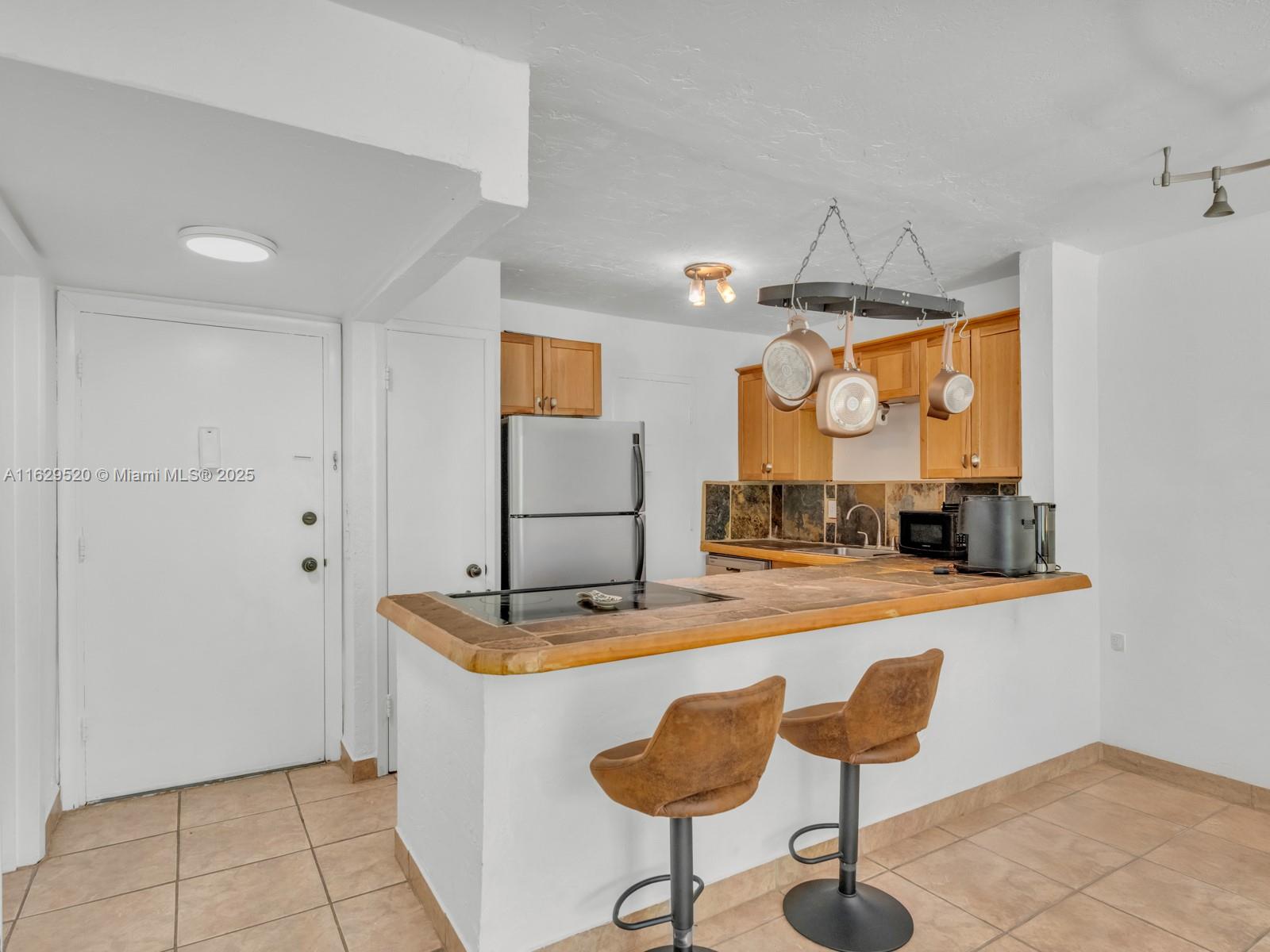 SILVER PALMS AT DADELAND - Residential