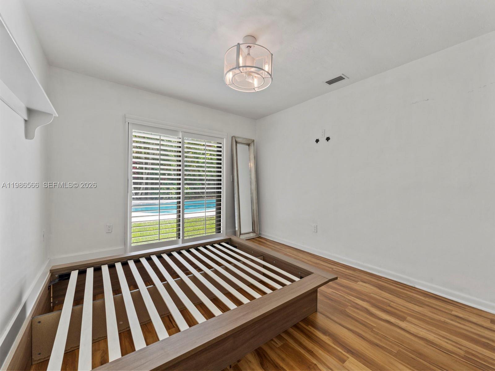 BEL AIRE - Residential