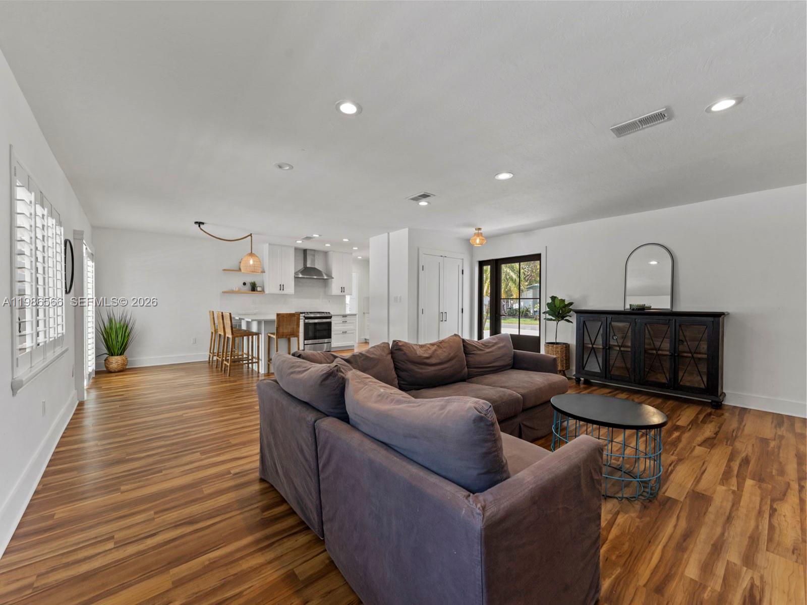 BEL AIRE - Residential