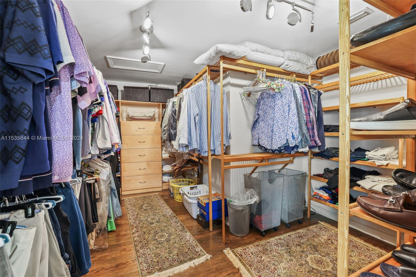 CORAL GABLES SEC E - Residential