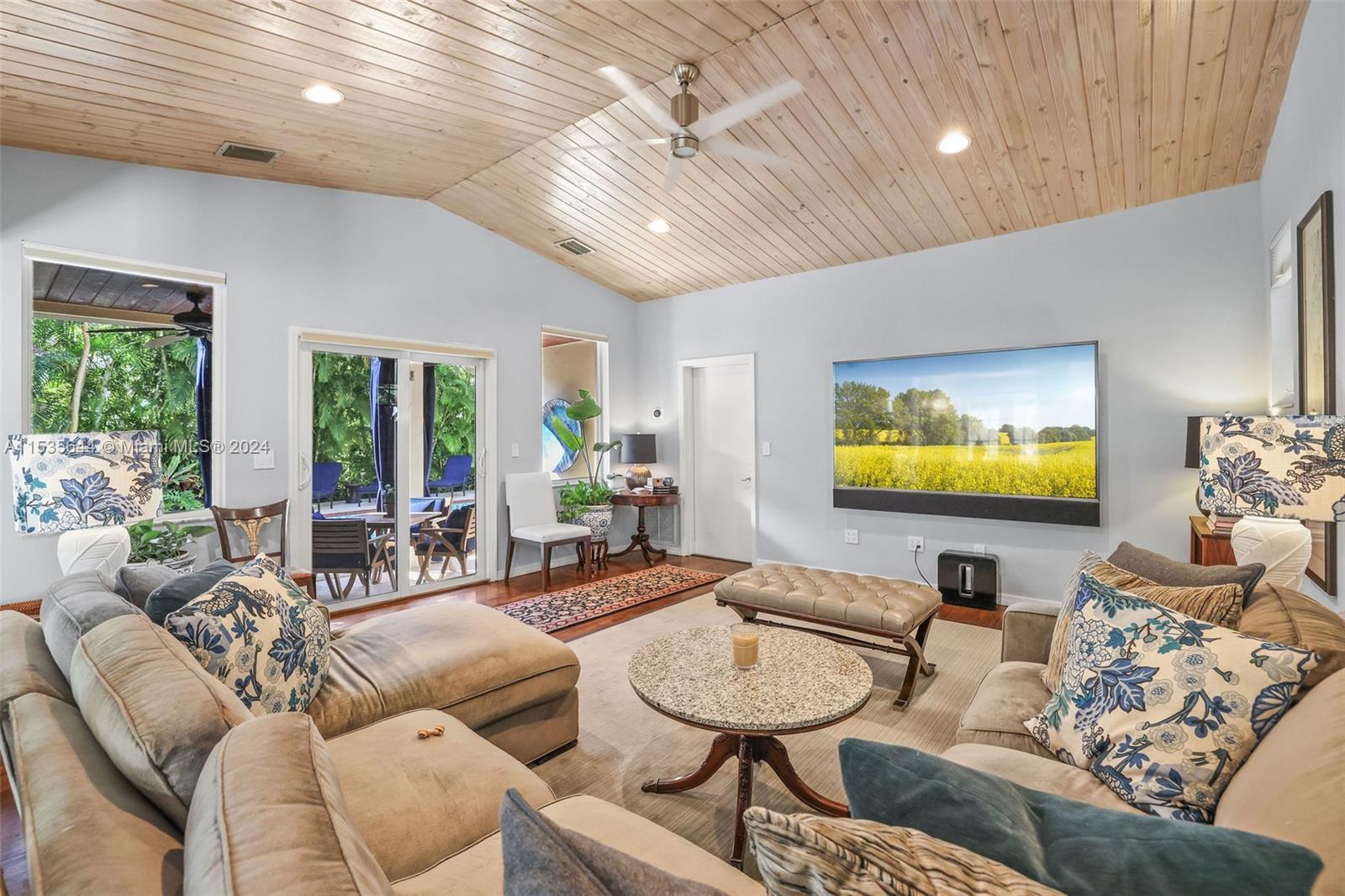 CORAL GABLES SEC E - Residential