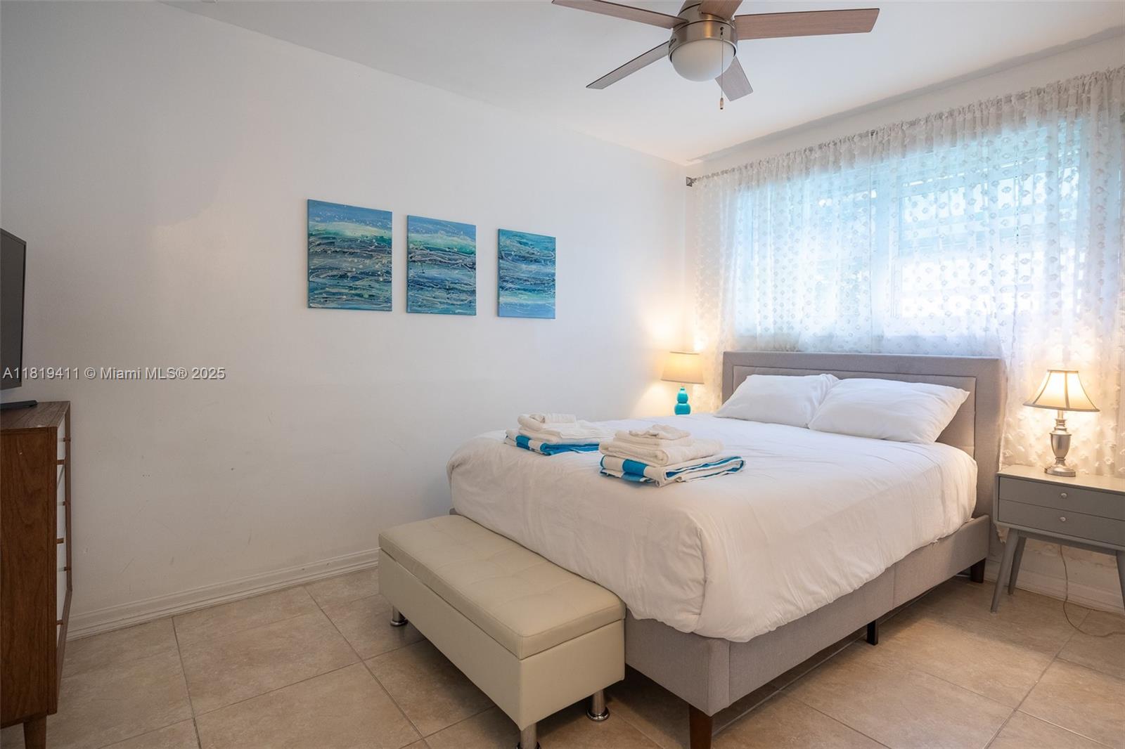 806 Argonaut Is