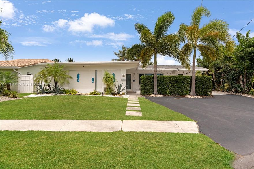PRICED TO SELL! MOTIVATED SELLER BRING YOUR OFFERS. South Florida living at its finest in this beautifully renovated and fully furnished 3-bedroom, 2-bathroom waterfront home with a dedicated office space, perfect for working from home. Featuring an open-concept kitchen with modern finishes, this home is designed for comfort, style, and seamless indoor-outdoor flow. Waterfront house with direct ocean access. With a 82 ft dock perfect for fishing enthusiasts with possibility to build a lift. Dock fits up to 60ft Boat. Comfortable living in a hidden gem of boaters paradise. Perfect residential property. AIRBNB investors dream. Enjoy South Florida indoor & outdoor living surrounded by water.Multiple recreational areas allow privacy and entertainment at the same time.
Easy to show. Sold AS-IS