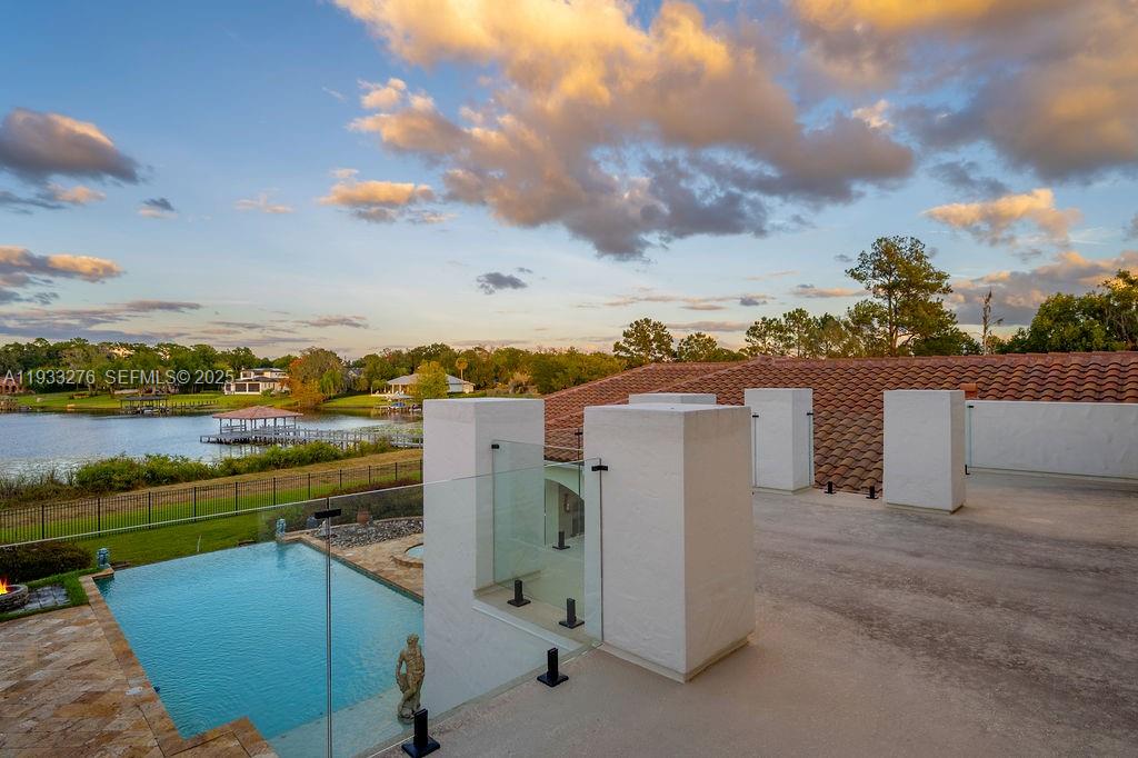 LAKE MARKHAM PRESERVE - Residential