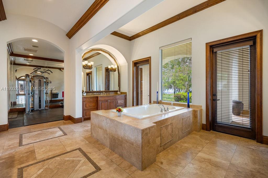 LAKE MARKHAM PRESERVE - Residential