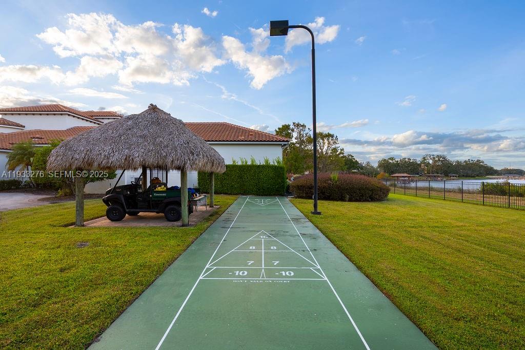 LAKE MARKHAM PRESERVE - Residential