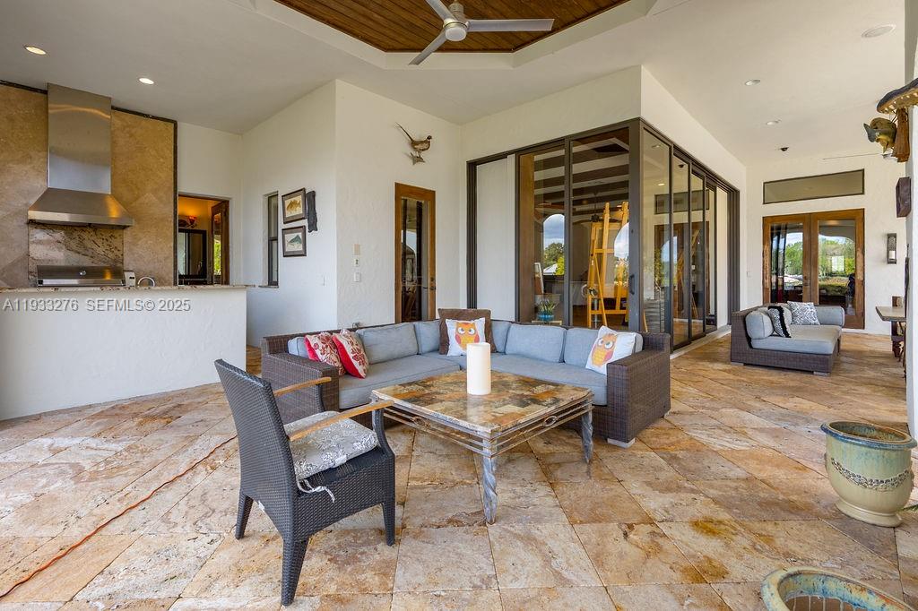 LAKE MARKHAM PRESERVE - Residential