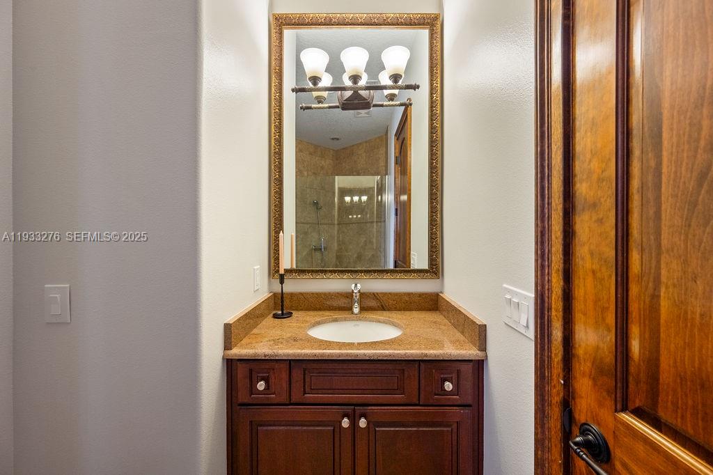 LAKE MARKHAM PRESERVE - Residential