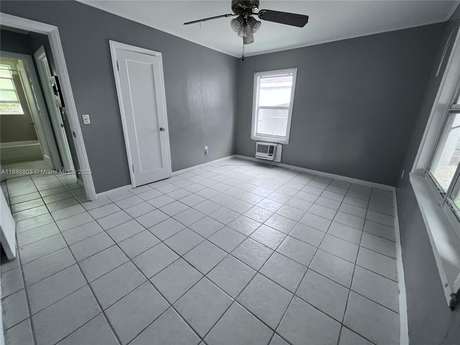 GREEN OAKS - Residential Lease