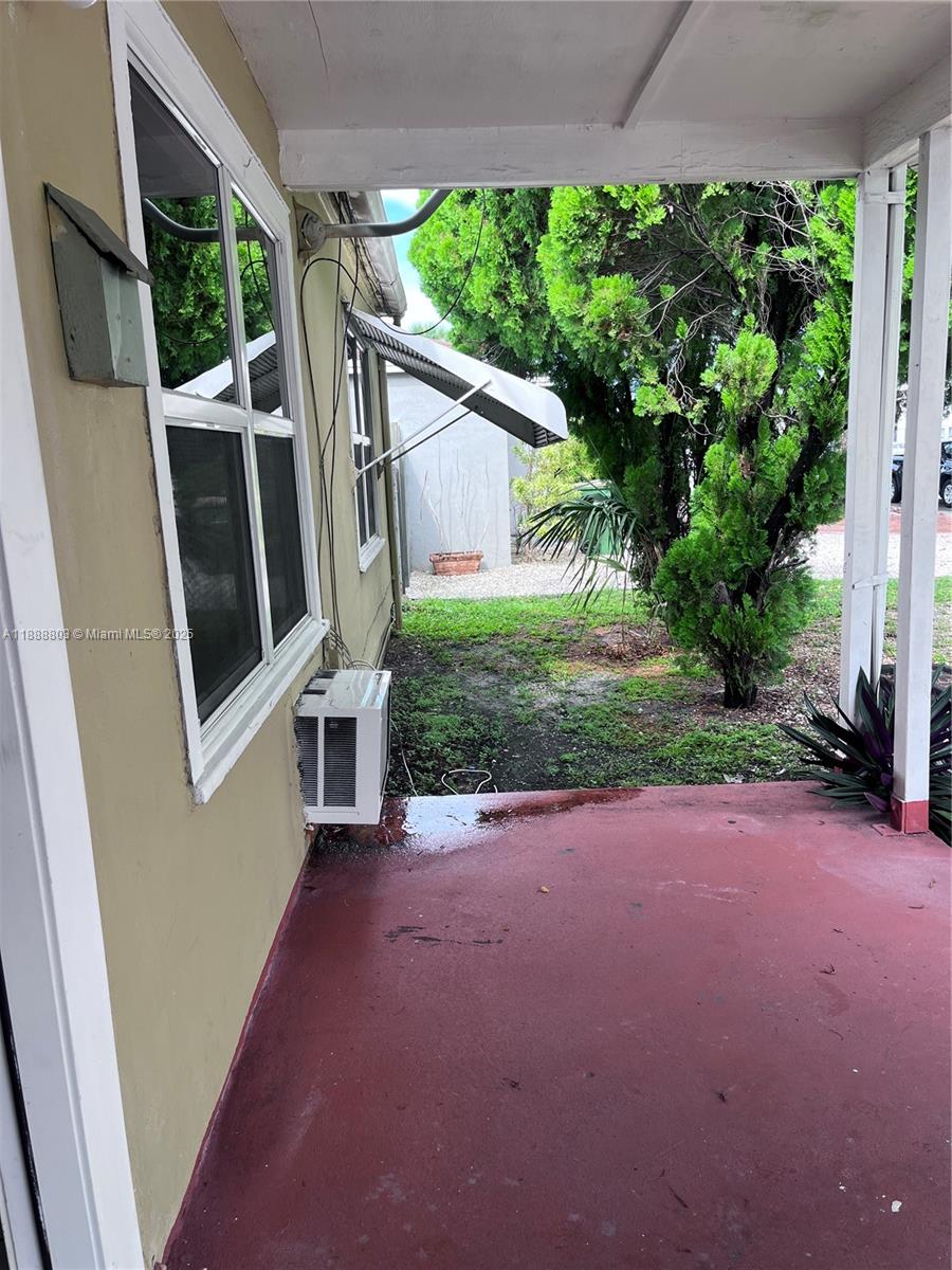 GREEN OAKS - Residential Lease