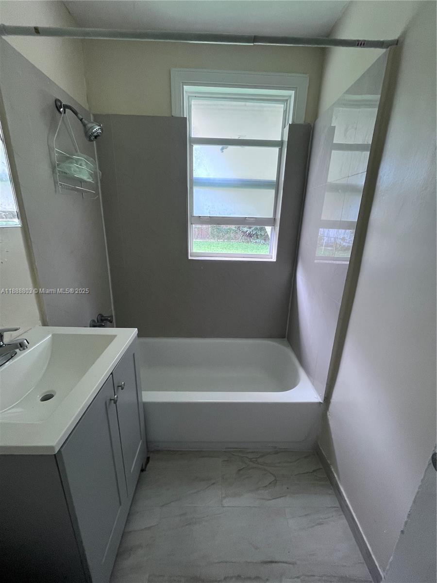 GREEN OAKS - Residential Lease