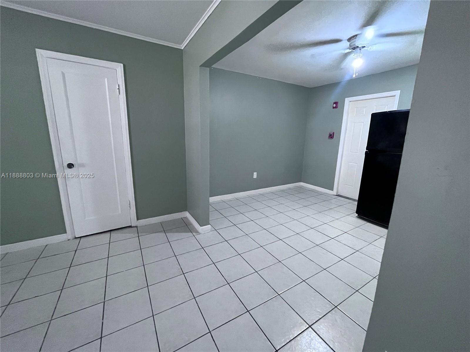GREEN OAKS - Residential Lease