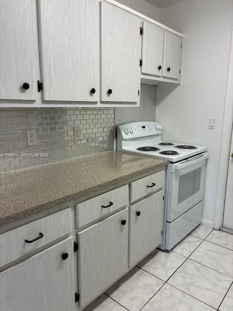 348 S Federal Hwy 11