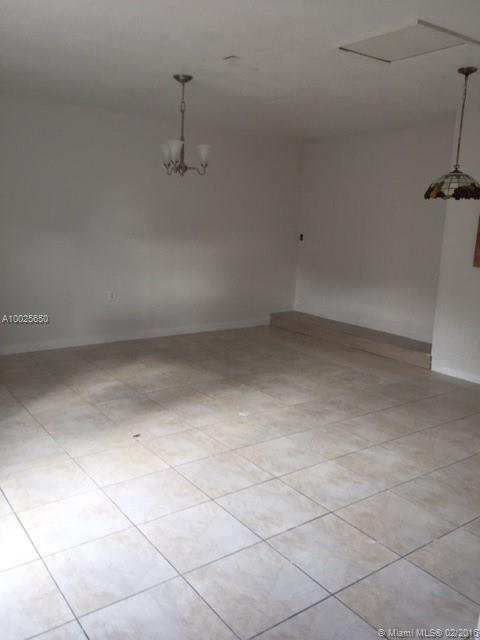 Palm Springs Lakes 5th Ad - Residential Lease