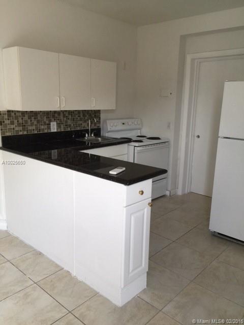 Palm Springs Lakes 5th Ad - Residential Lease