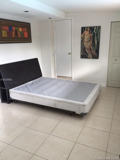 Palm Springs Lakes 5th Ad - Residential Lease