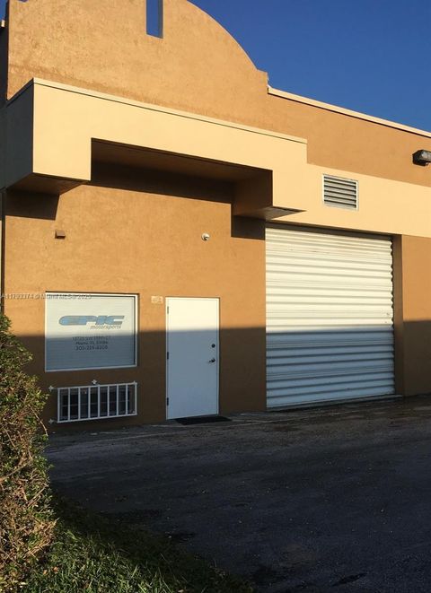 13725 SW 139th Ct 106-B Miami FL 33186