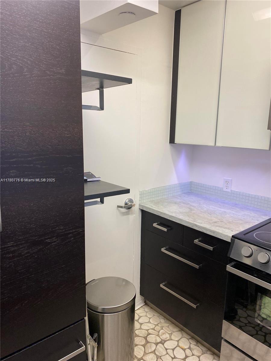 MIRADOR 1200 CONDO - Residential Lease