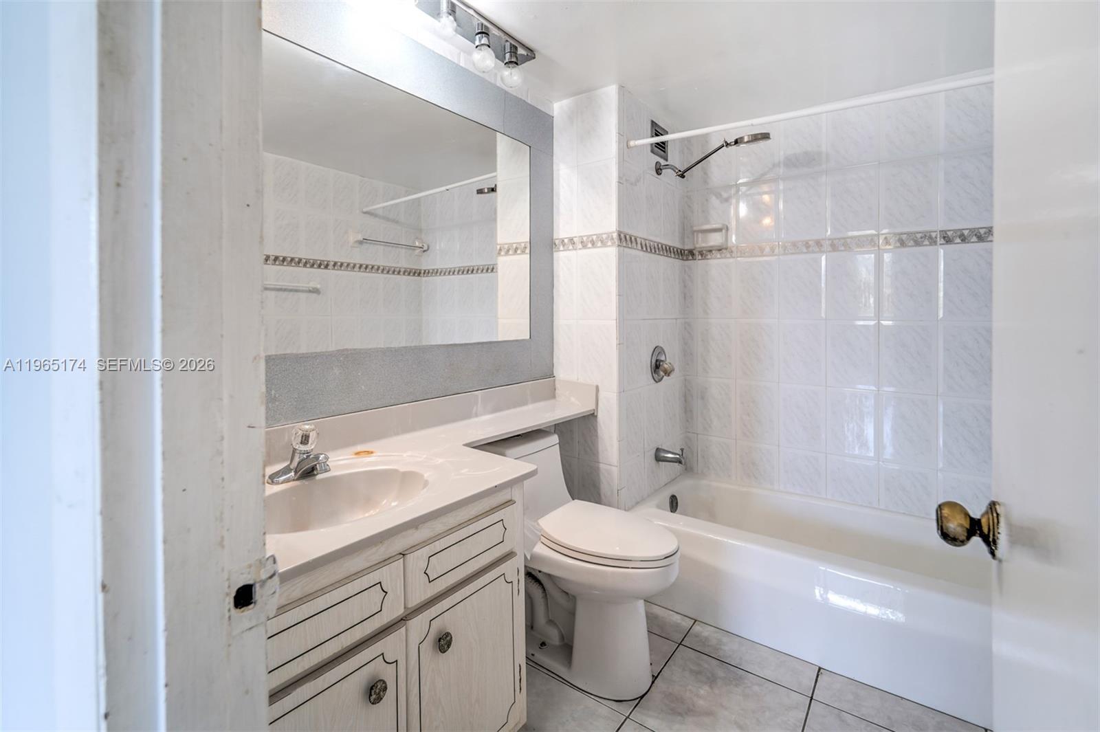 OCEAN PARK CONDO - Residential