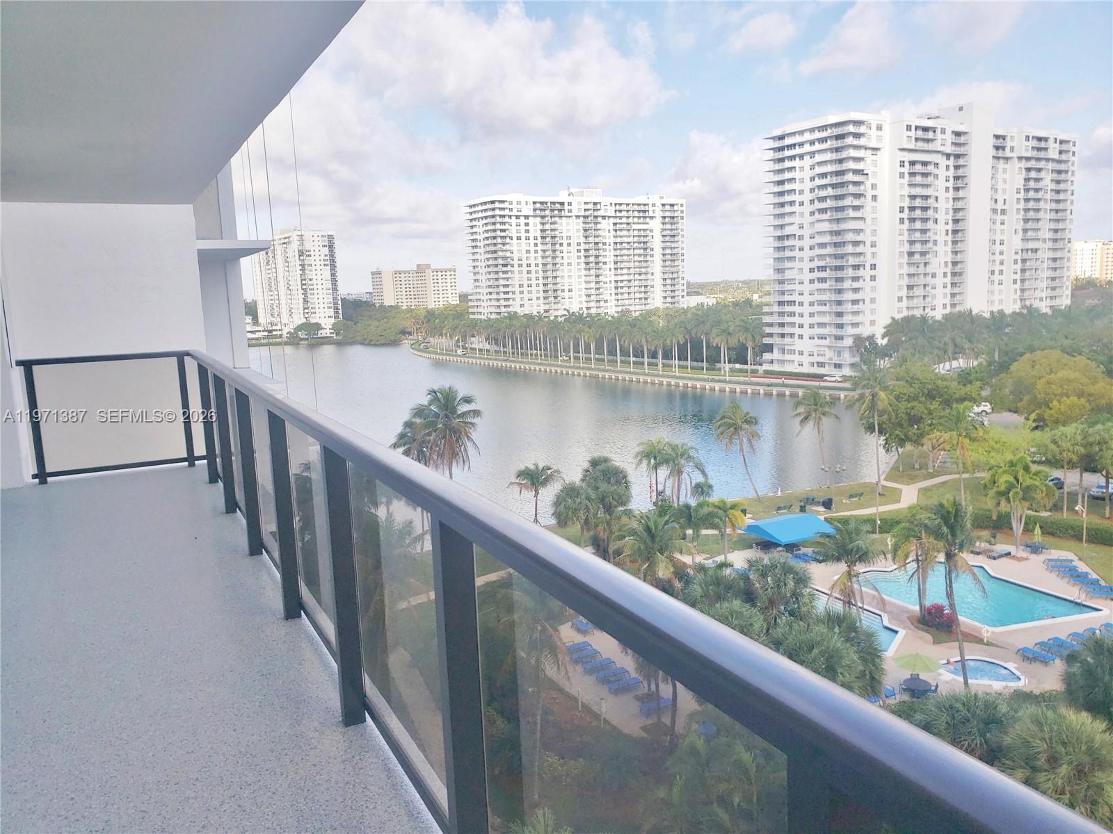 THE CLIPPER AT BISC COVE - Residential